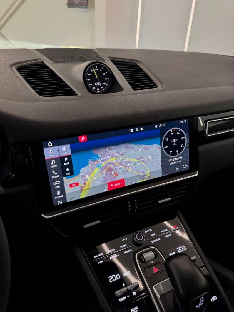 
								PORSCHE Cayenne Coupé E-Hybrid 3.0L V6 461 ch Pack Sport Allégé full									