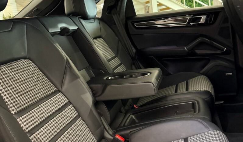 
								PORSCHE Cayenne Coupé E-Hybrid 3.0L V6 461 ch Pack Sport Allégé full									