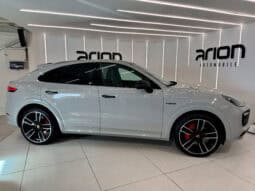 
										PORSCHE Cayenne Coupé E-Hybrid 3.0L V6 461 ch Pack Sport Allégé full									
