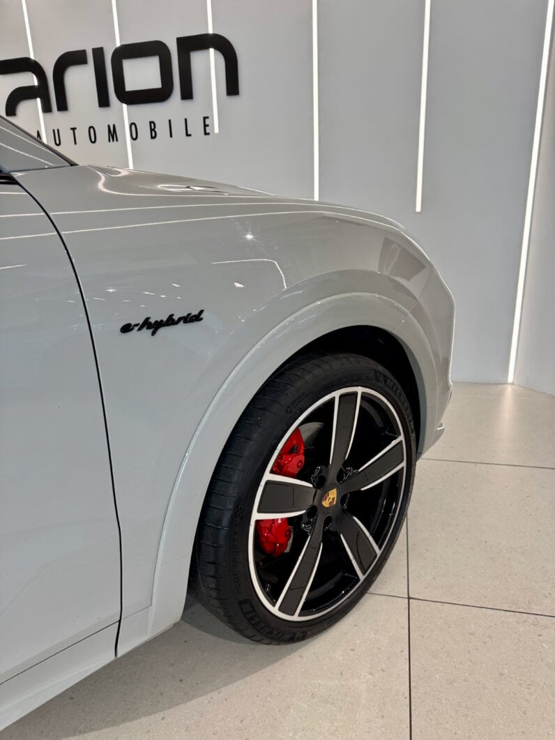 
								PORSCHE Cayenne Coupé E-Hybrid 3.0L V6 461 ch Pack Sport Allégé full									