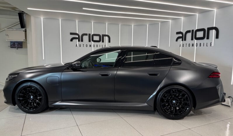
								BMW M5 Berline 4.4 i V8 hybride rechargeable développant 727 ch, full									