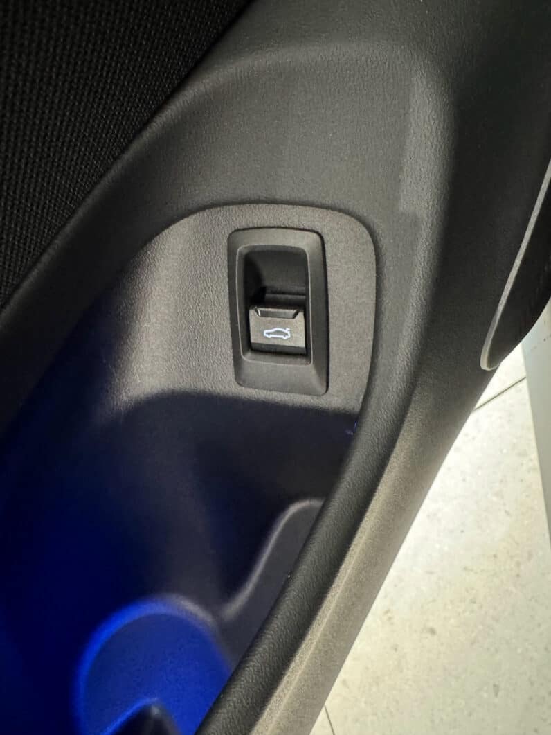 
								BMW M5 Berline 4.4 i V8 hybride rechargeable développant 727 ch, full									