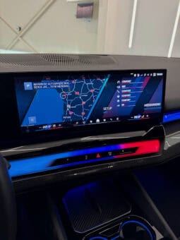 
										BMW M5 Berline 4.4 i V8 hybride rechargeable développant 727 ch, full									
