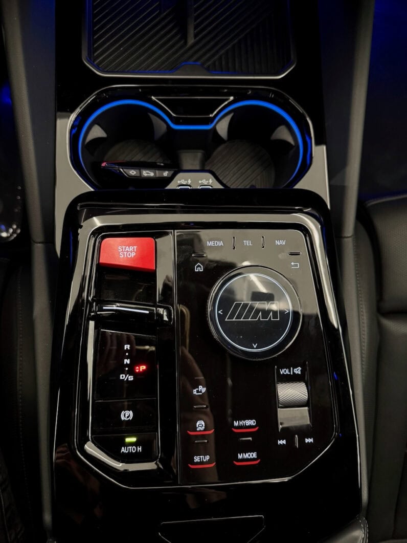 
								BMW M5 Berline 4.4 i V8 hybride rechargeable développant 727 ch, full									
