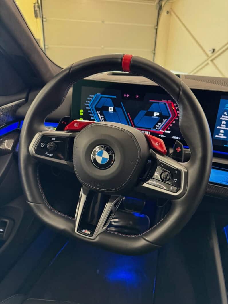 
								BMW M5 Berline 4.4 i V8 hybride rechargeable développant 727 ch, full									