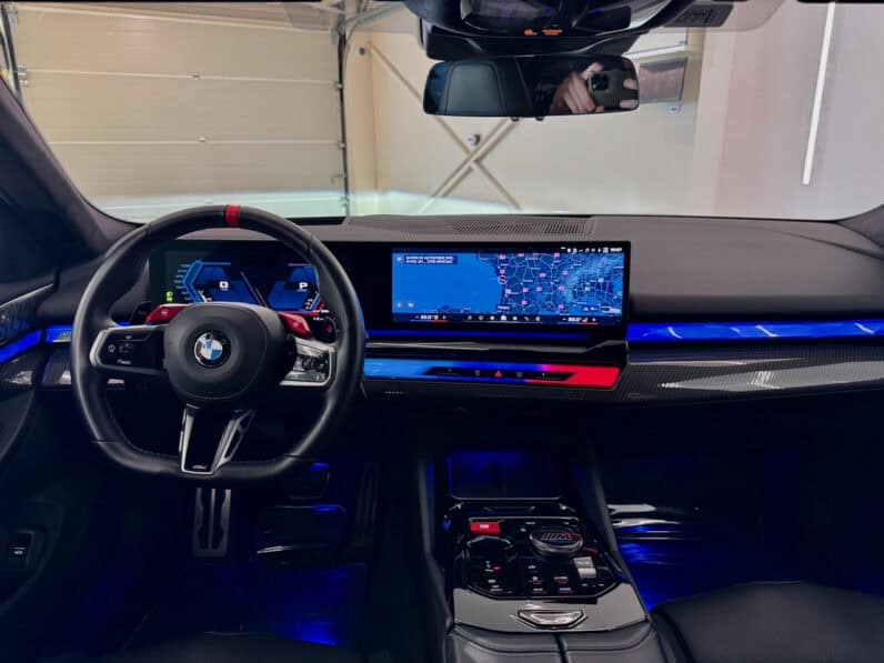 
								BMW M5 Berline 4.4 i V8 hybride rechargeable développant 727 ch, full									