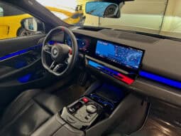 
										BMW M5 Berline 4.4 i V8 hybride rechargeable développant 727 ch, full									