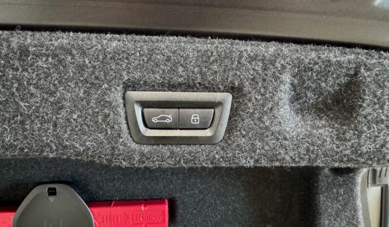 
								BMW M5 Berline 4.4 i V8 hybride rechargeable développant 727 ch, full									