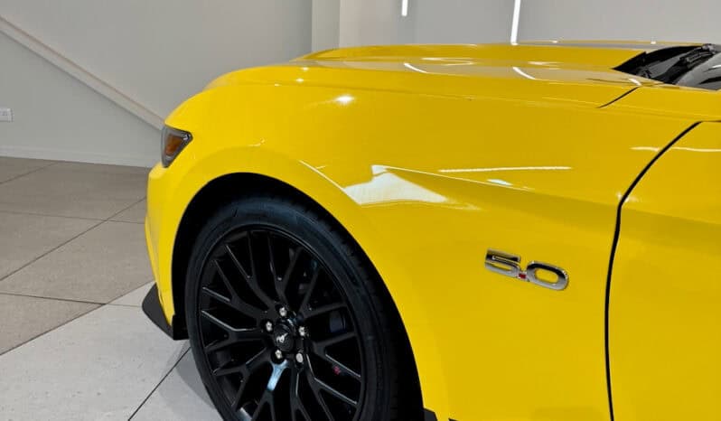 
								Ford Mustang 5.0L V8 420 CH Ti-VCT GT full									