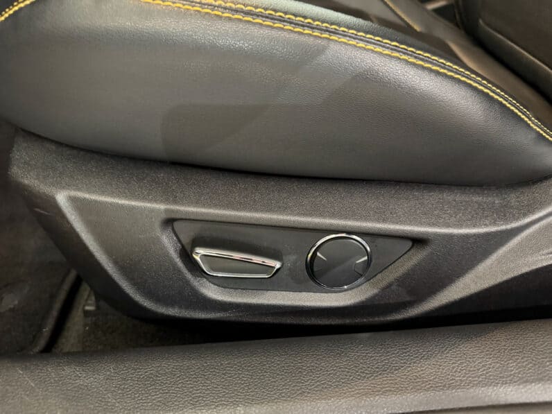 
								Ford Mustang 5.0L V8 420 CH Ti-VCT GT full									