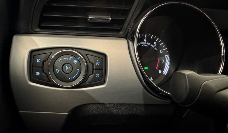 
								Ford Mustang 5.0L V8 420 CH Ti-VCT GT full									