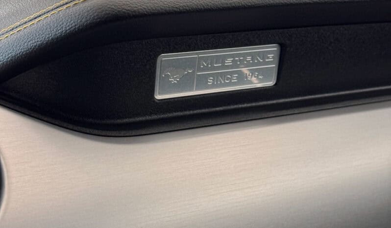 
								Ford Mustang 5.0L V8 420 CH Ti-VCT GT full									