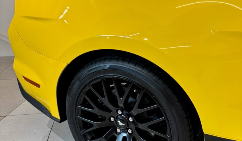 
								Ford Mustang 5.0L V8 420 CH Ti-VCT GT full									