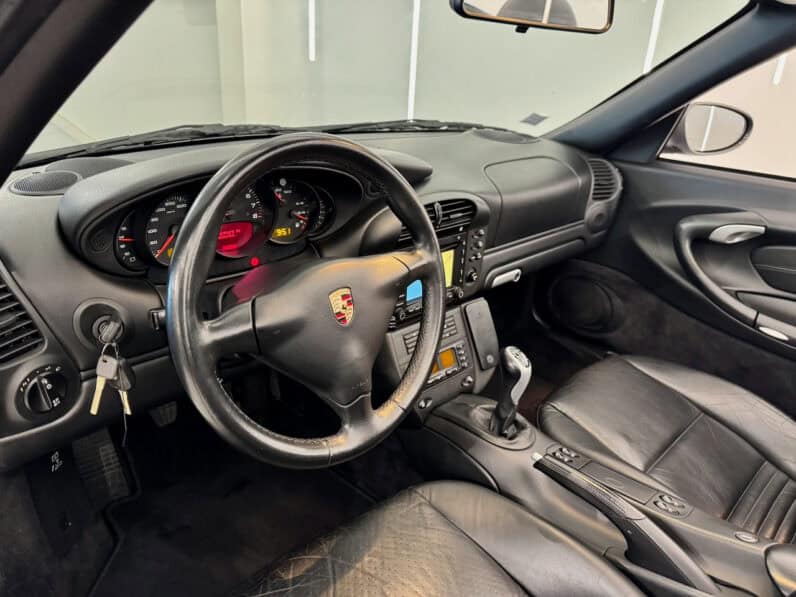 
								PORSCHE 911 996 Cabriolet Carrera 3.6 i 320 cv BVM6 full									