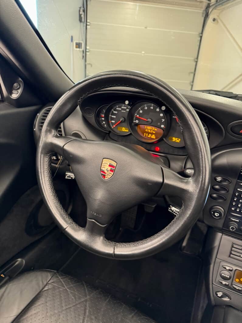 
								PORSCHE 911 996 Cabriolet Carrera 3.6 i 320 cv BVM6 full									