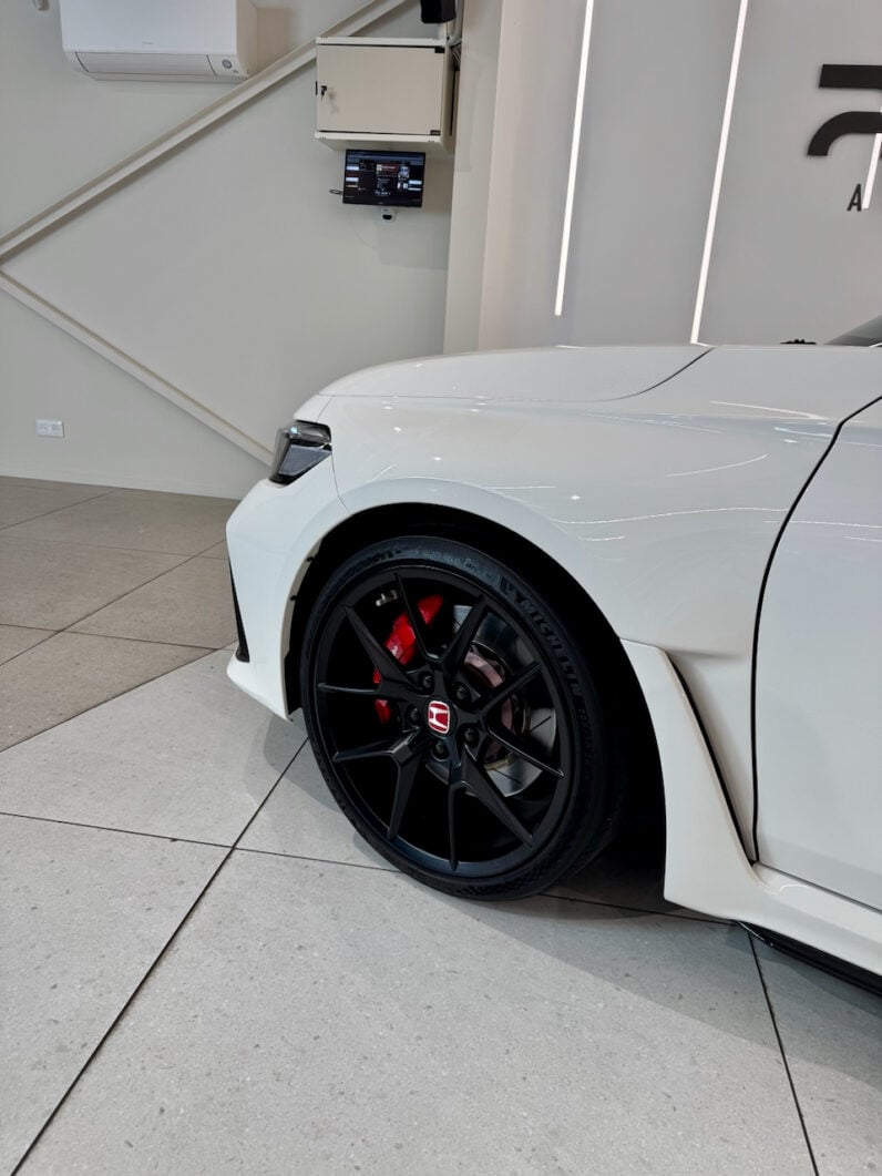 
								HONDA Civic Type R 2.0 i-VTEC Turbo 330 cv full									