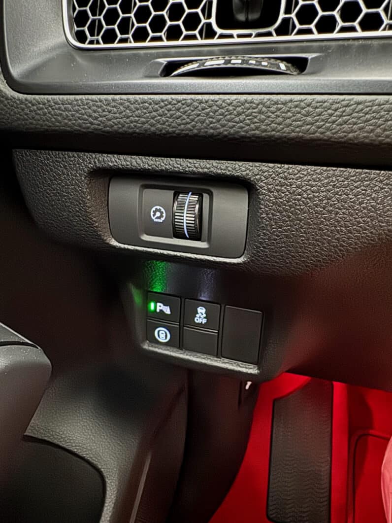 
								HONDA Civic Type R 2.0 i-VTEC Turbo 330 cv full									