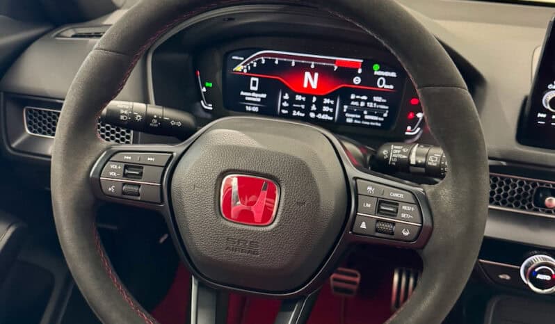 
								HONDA Civic Type R 2.0 i-VTEC Turbo 330 cv full									