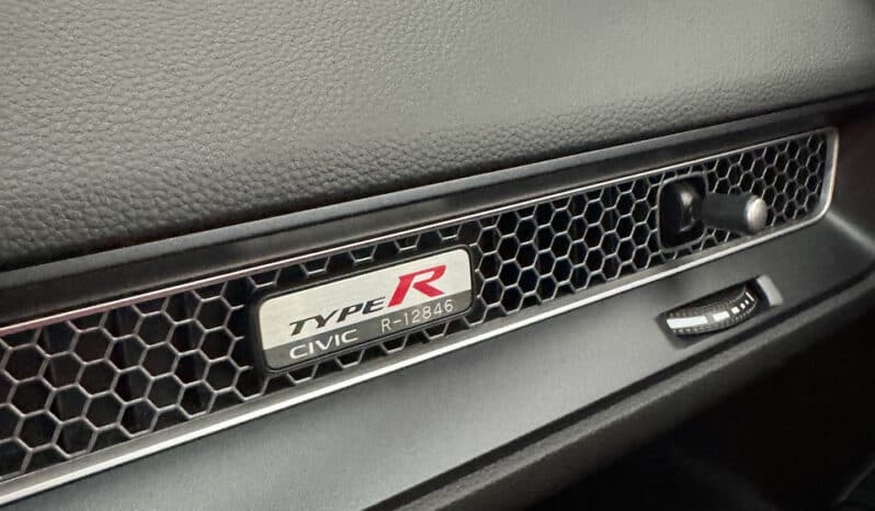 
								HONDA Civic Type R 2.0 i-VTEC Turbo 330 cv full									