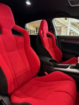 
										HONDA Civic Type R 2.0 i-VTEC Turbo 330 cv full									