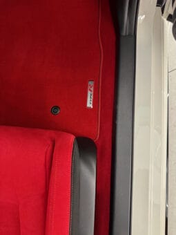
										HONDA Civic Type R 2.0 i-VTEC Turbo 330 cv full									