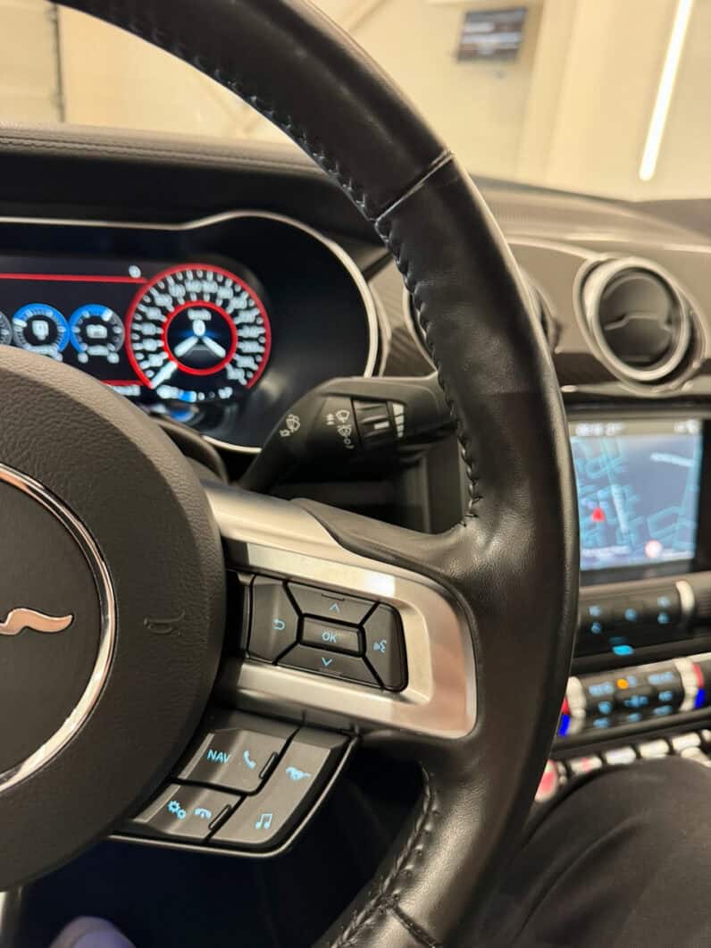 
								FORD MUSTANG COUPE 5.0L Ti-VCT V8 GT 450 CH full									