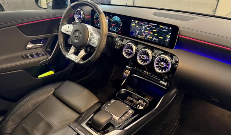 
								MERCEDES-BENZ Classe CLA 45 S AMG Shooting Brake 2.0 i 4MATIC 8G-DCT 421 cv full									
