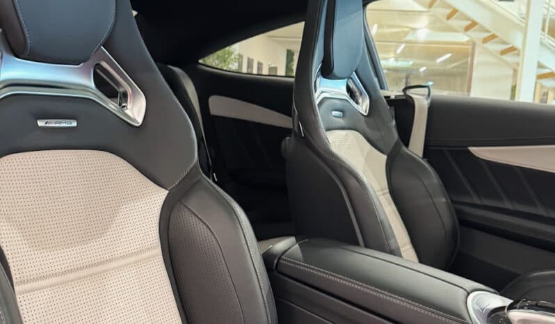 
								MERCEDES Classe C63 S Coupe AMG 4.0 i V8 7G-SPEEDSHIFT 510 cv full									