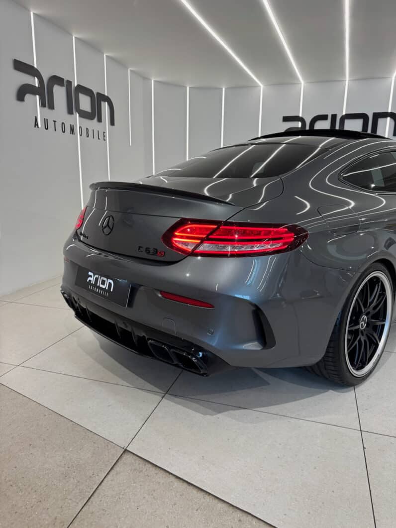 
								MERCEDES Classe C63 S Coupe AMG 4.0 i V8 7G-SPEEDSHIFT 510 cv full									