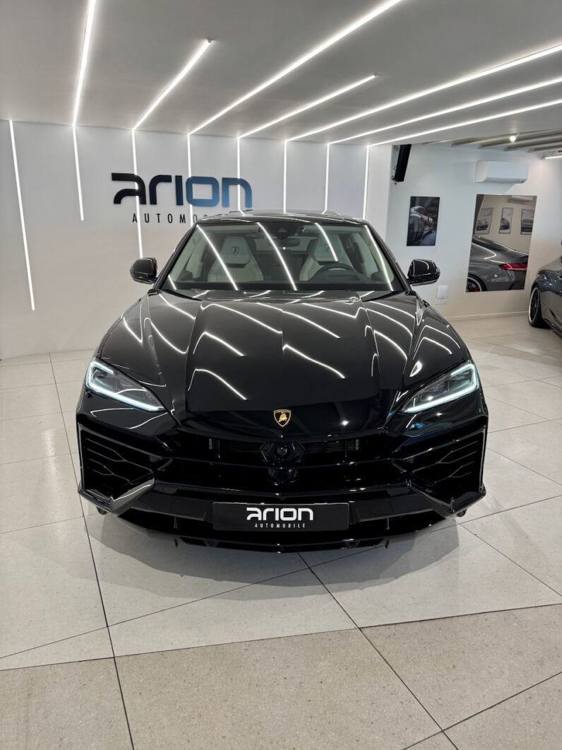 
								LAMBORGHINI URUS SE 4.0 V8 800 CH BVA8 Garantie 5 ans full									