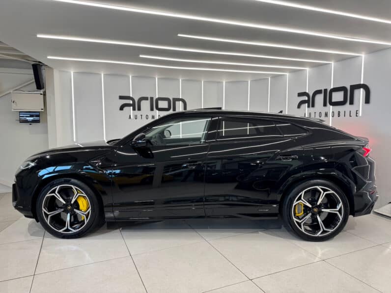 
								LAMBORGHINI URUS SE 4.0 V8 800 CH BVA8 Garantie 5 ans full									