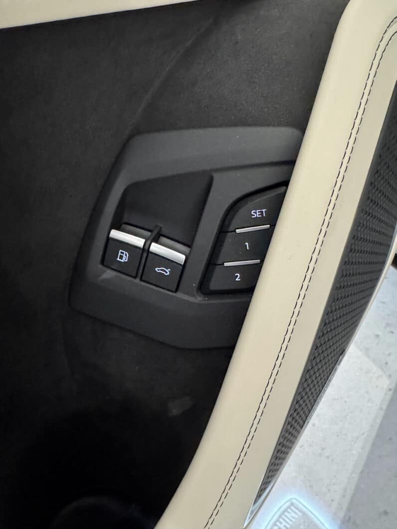 
								LAMBORGHINI URUS SE 4.0 V8 800 CH BVA8 Garantie 5 ans full									