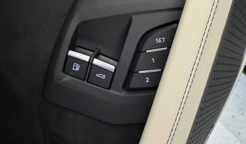 
								LAMBORGHINI URUS SE 4.0 V8 800 CH BVA8 Garantie 5 ans full									
