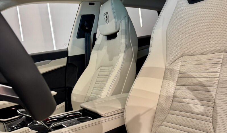 
								LAMBORGHINI URUS SE 4.0 V8 800 CH BVA8 Garantie 5 ans full									