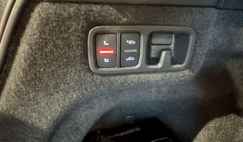 
								LAMBORGHINI URUS SE 4.0 V8 800 CH BVA8 Garantie 5 ans full									