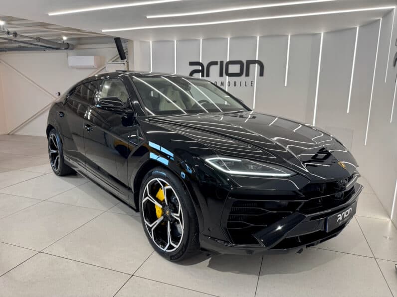 
								LAMBORGHINI URUS SE 4.0 V8 800 CH BVA8 Garantie 5 ans full									