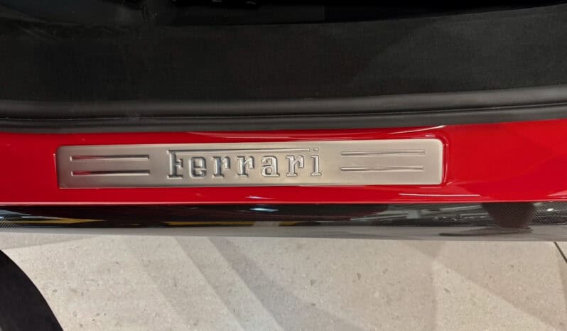 
								FERRARI 296 GTS 3.0L TURBO V6 HYBRIDE 830 ch full									