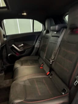 
										MERCEDES-BENZ Classe A 180 d 1.5 d 7G-DCT 116 cv AMG Line full									