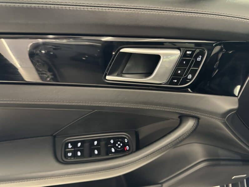 
								PORSCHE PANAMERA 4 V6 3.0 462 CV E-Hybrid PDK8 Porsche Approved full									