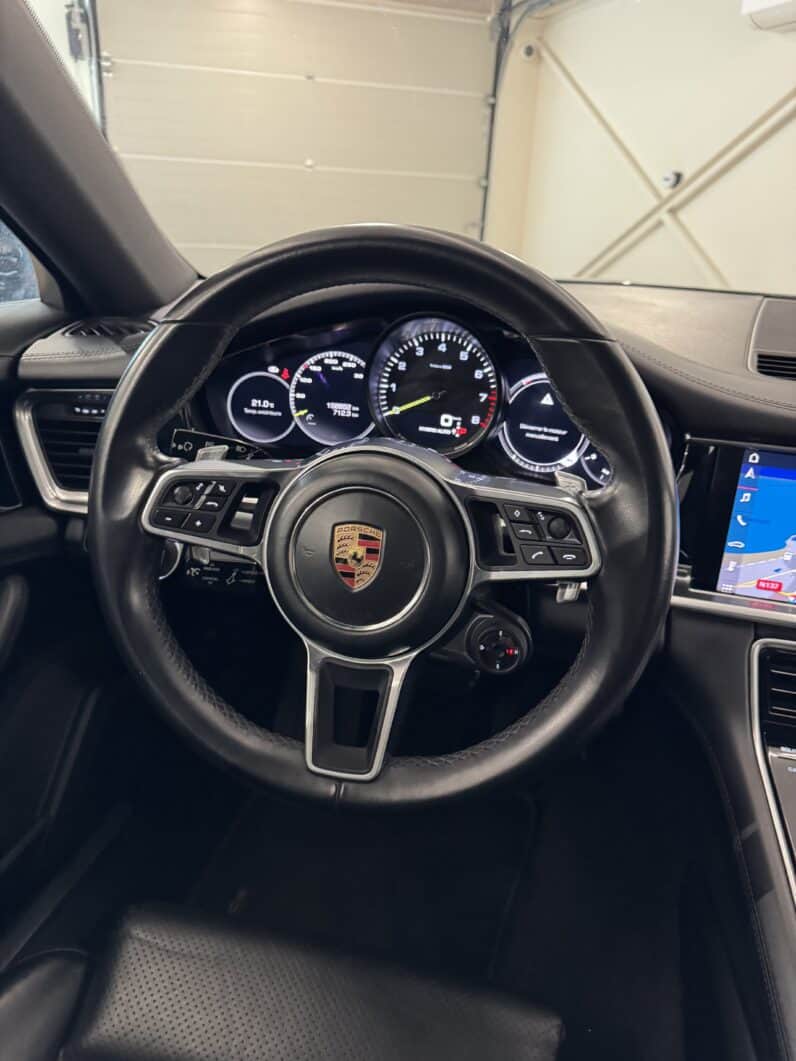 
								PORSCHE PANAMERA 4 V6 3.0 462 CV E-Hybrid PDK8 Porsche Approved full									