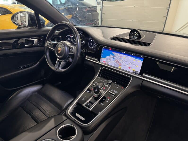 
								PORSCHE PANAMERA 4 V6 3.0 462 CV E-Hybrid PDK8 Porsche Approved full									