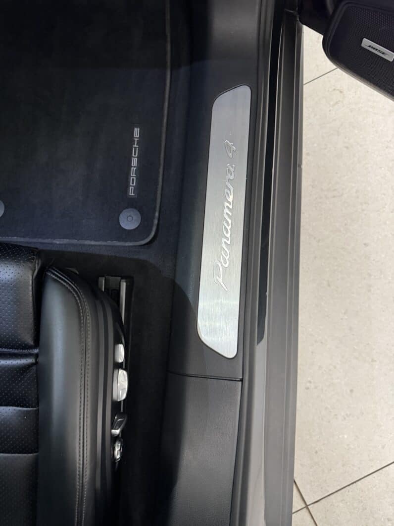 
								PORSCHE PANAMERA 4 V6 3.0 462 CV E-Hybrid PDK8 Porsche Approved full									