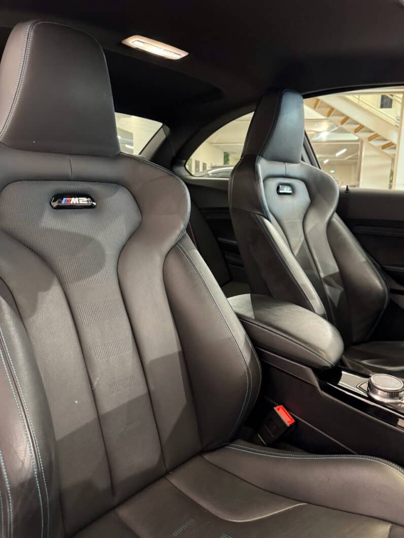 
								BMW M2 (F87) COMPETITION 3.0L 410 CH DKG7 full									