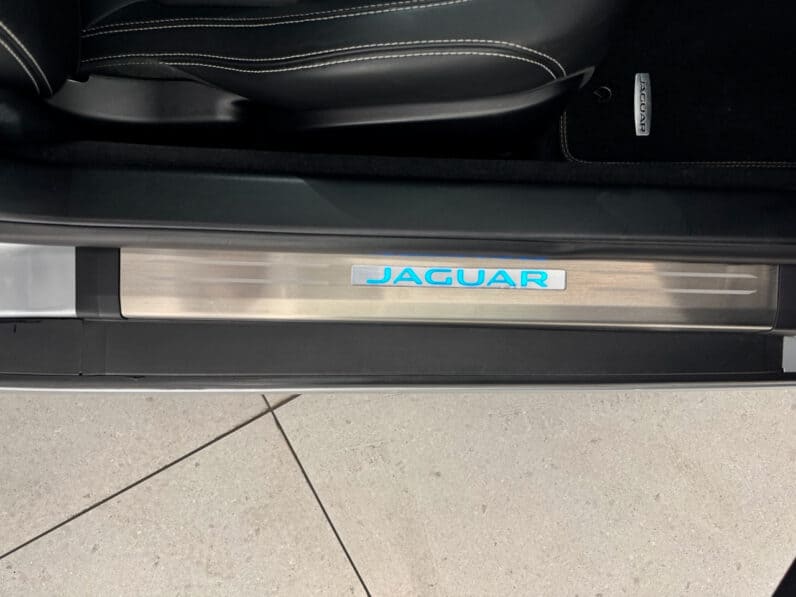 
								Jaguar F-Type R Coupé 5.0 V8 550 Ch BVA8 full									