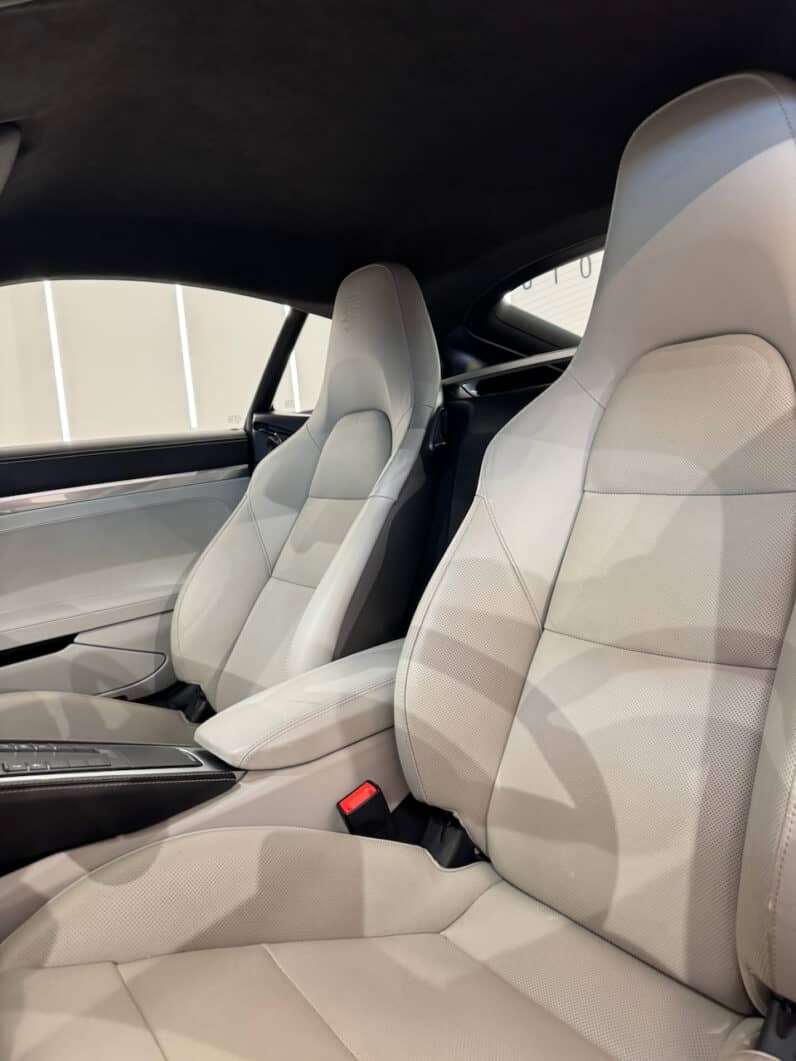 
								PORSCHE 718 Cayman GTS 4.0 L 400 CH full									