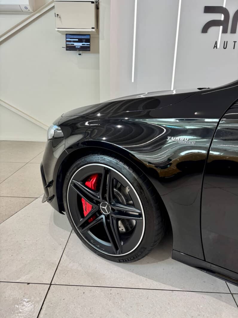 
								Mercedes-benz Classe A 45 S AMG 421 ch 4Matic+ 8G-DCT Speedshift AMG full									