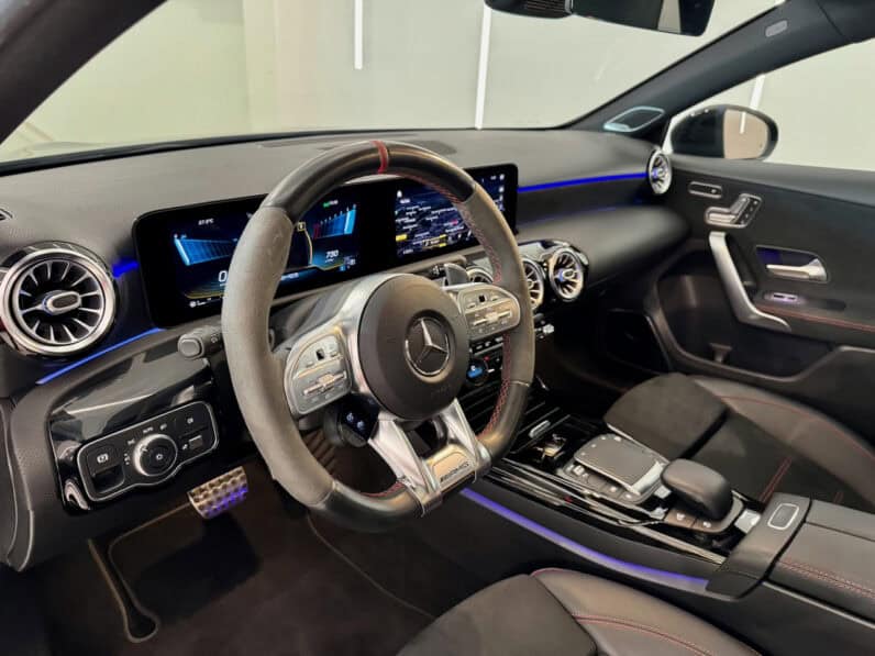 
								Mercedes-benz Classe A 45 S AMG 421 ch 4Matic+ 8G-DCT Speedshift AMG full									