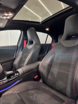
										Mercedes-benz Classe A 45 S AMG 421 ch 4Matic+ 8G-DCT Speedshift AMG full									