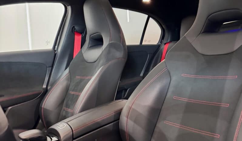 
								Mercedes-benz Classe A 45 S AMG 421 ch 4Matic+ 8G-DCT Speedshift AMG full									