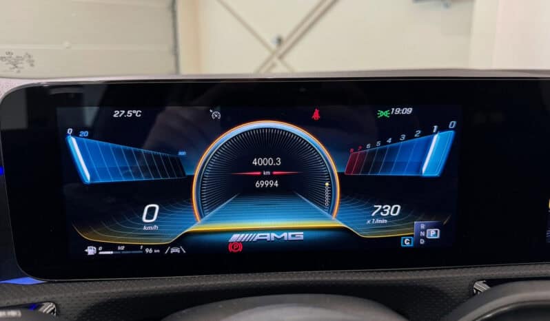 
								Mercedes-benz Classe A 45 S AMG 421 ch 4Matic+ 8G-DCT Speedshift AMG full									